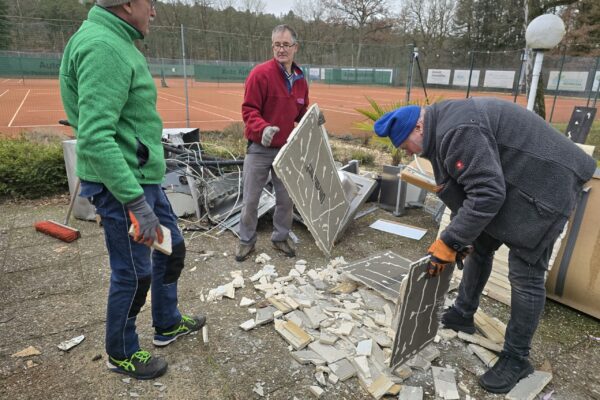 c2ff931d-85d3-4e71-9b5a-f7ff6c4d9de7