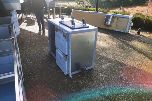 23261c24-b5ab-4cd7-869b-60df84c06f3c