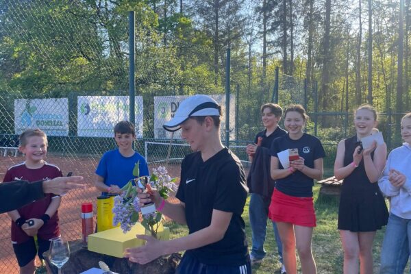 C410FBE2-1056-4ABC-ACA7-4CE58E720041